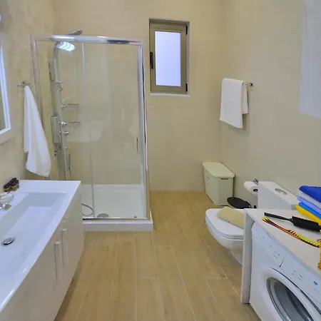 Apartament Bee House *
